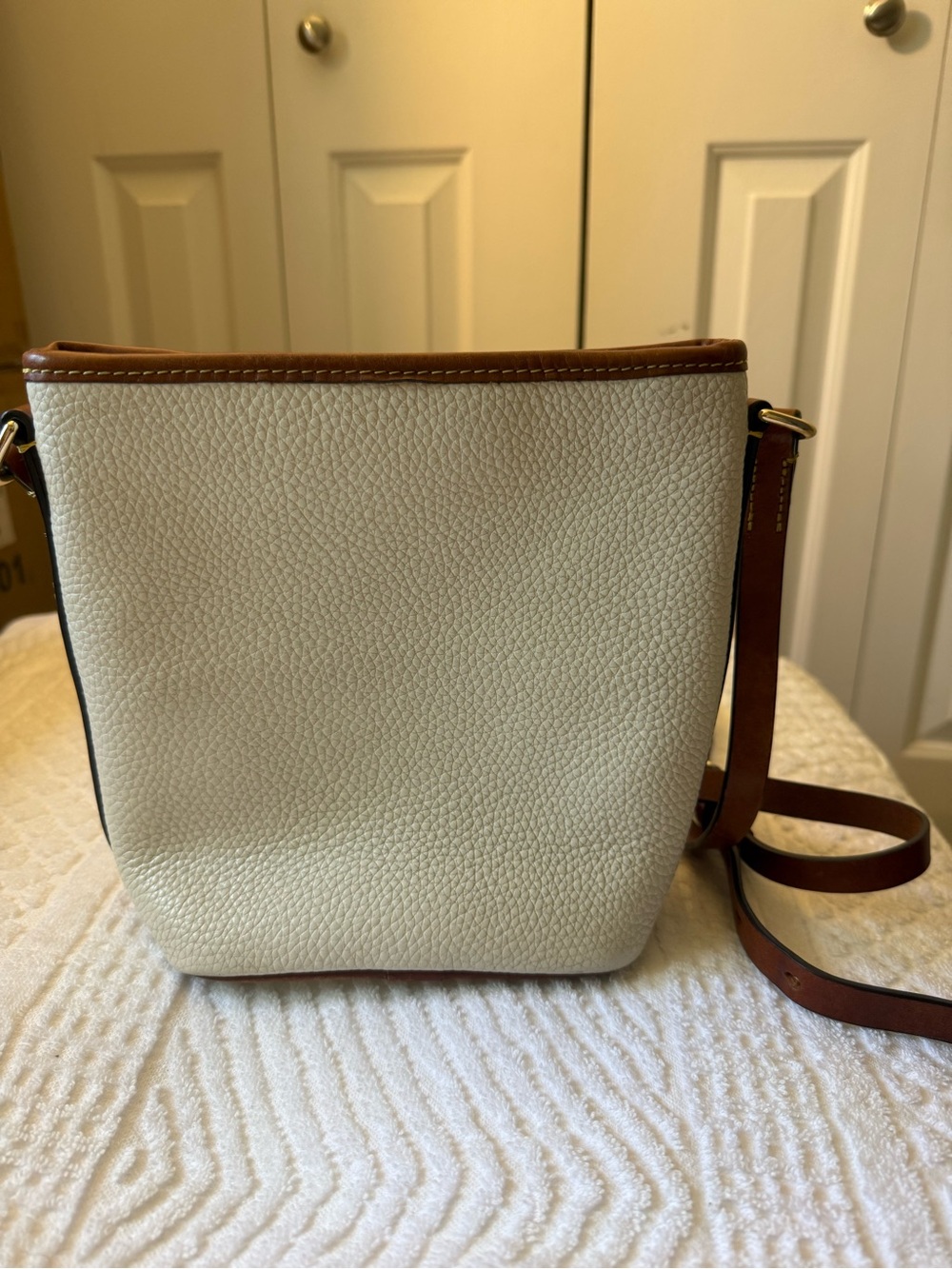 Dooney & Bourke Cream Pebbled Crossbody with Brown Trim - Picture 5 of 13